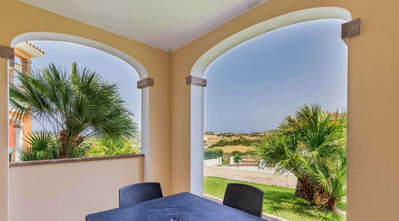 Residenza Le Farfalle Tergu Exterior foto