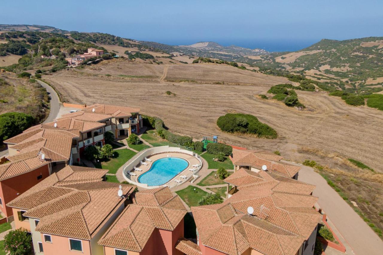 Residenza Le Farfalle Tergu Exterior foto