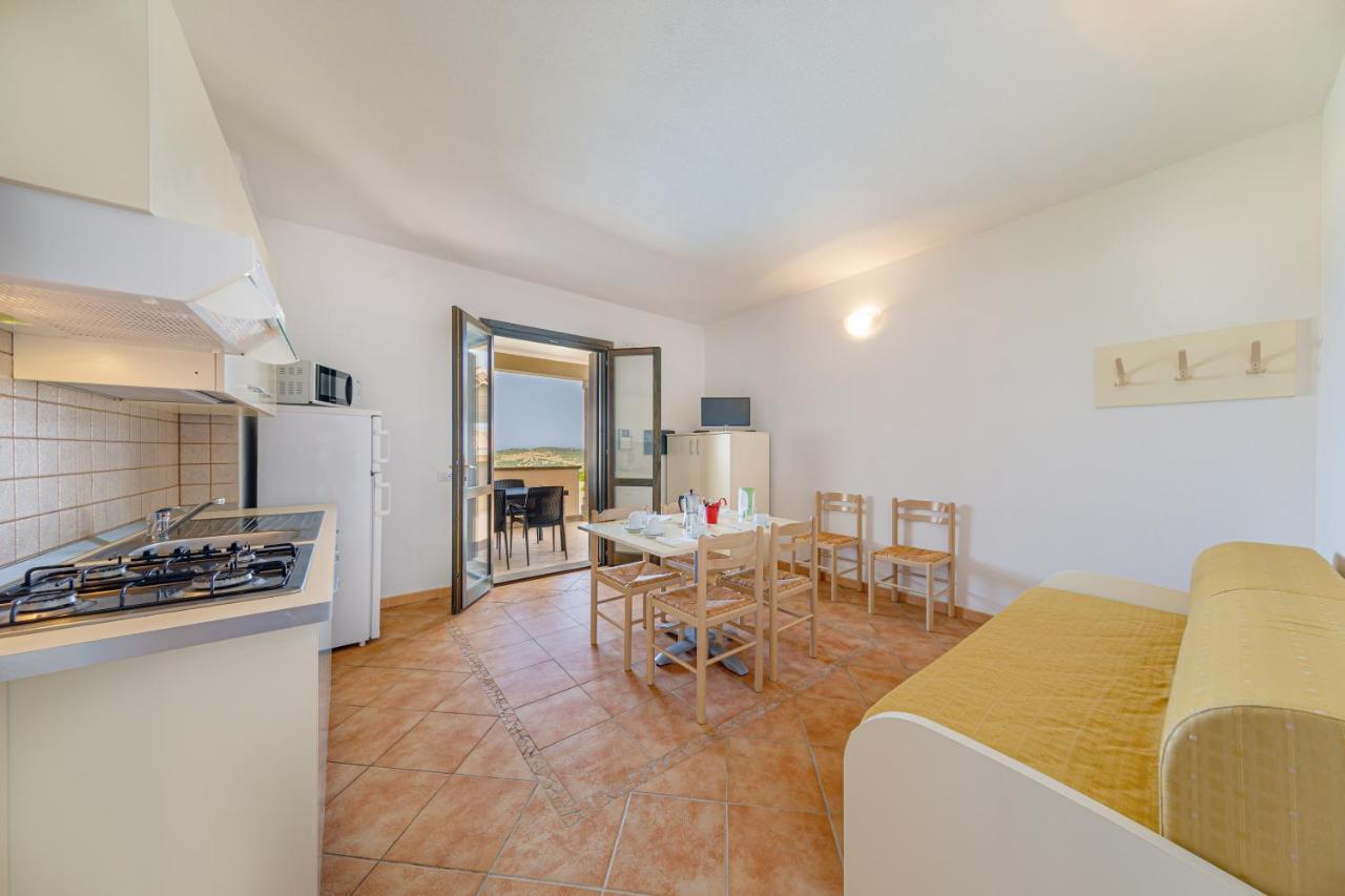 Residenza Le Farfalle Tergu Exterior foto